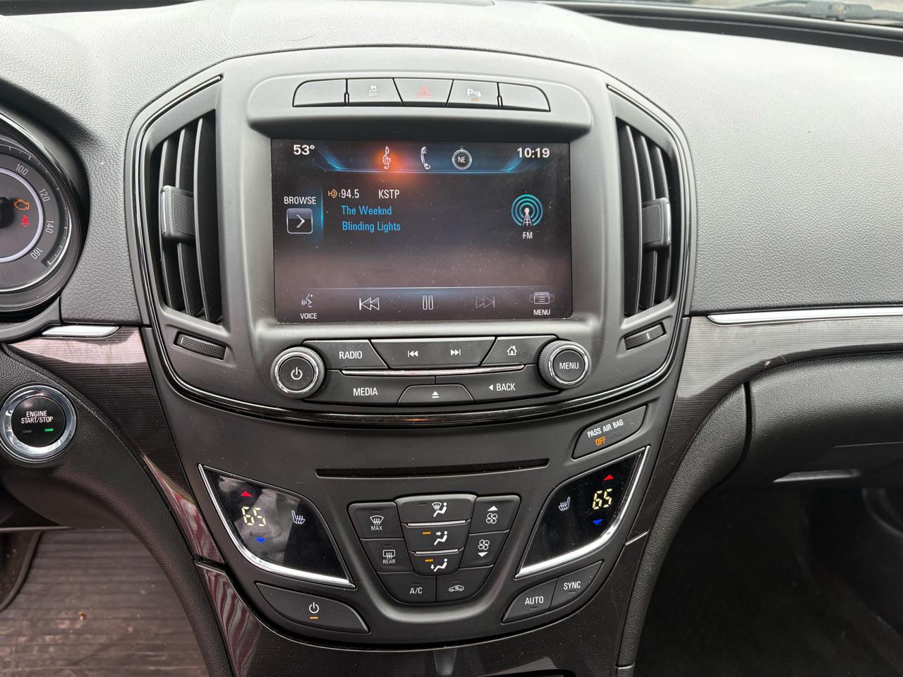 Buick Regal 4dr Sdn Premium I AWD 2014
