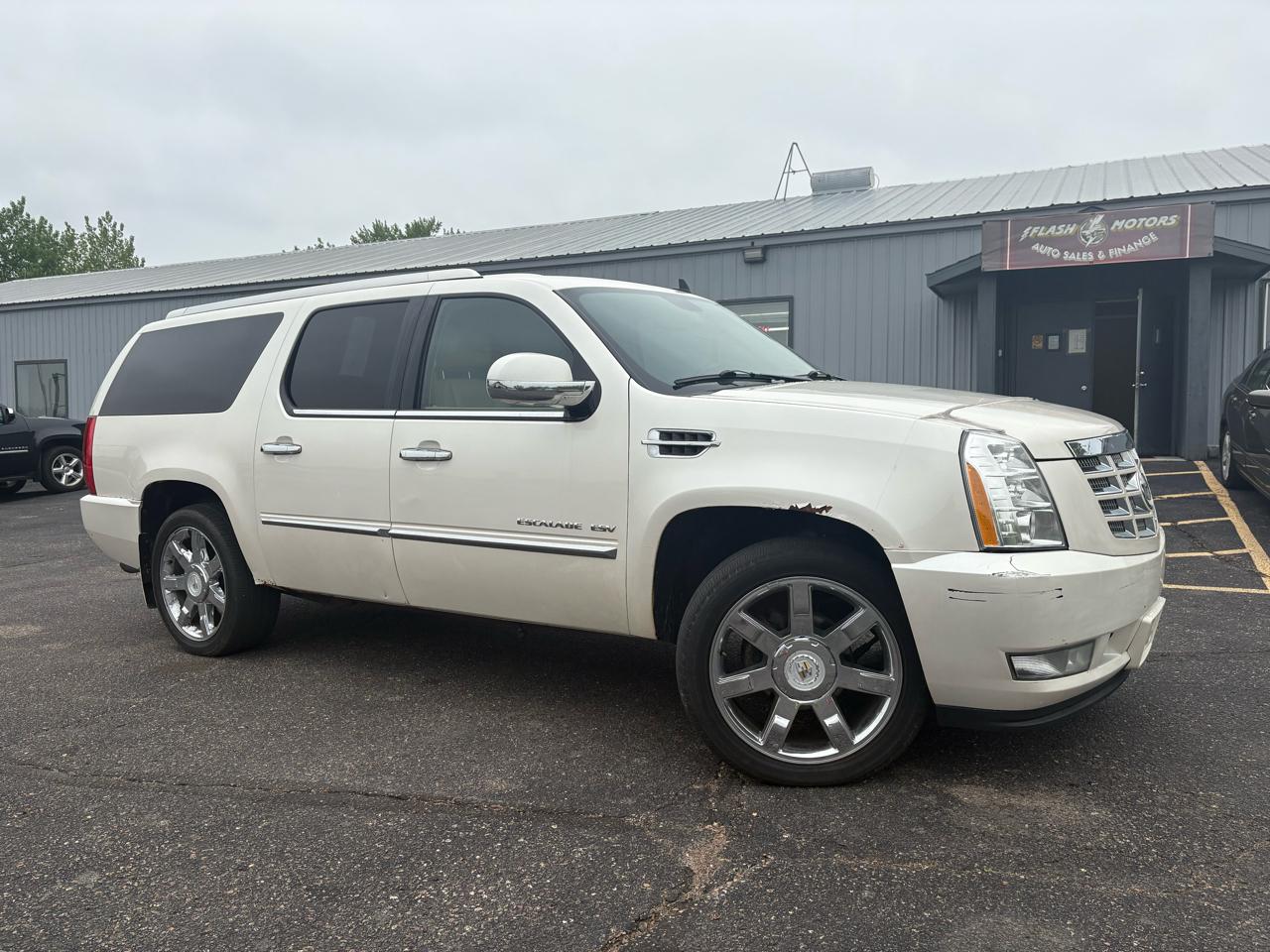 2011 Cadillac Escalade ESV AWD Premium's photo