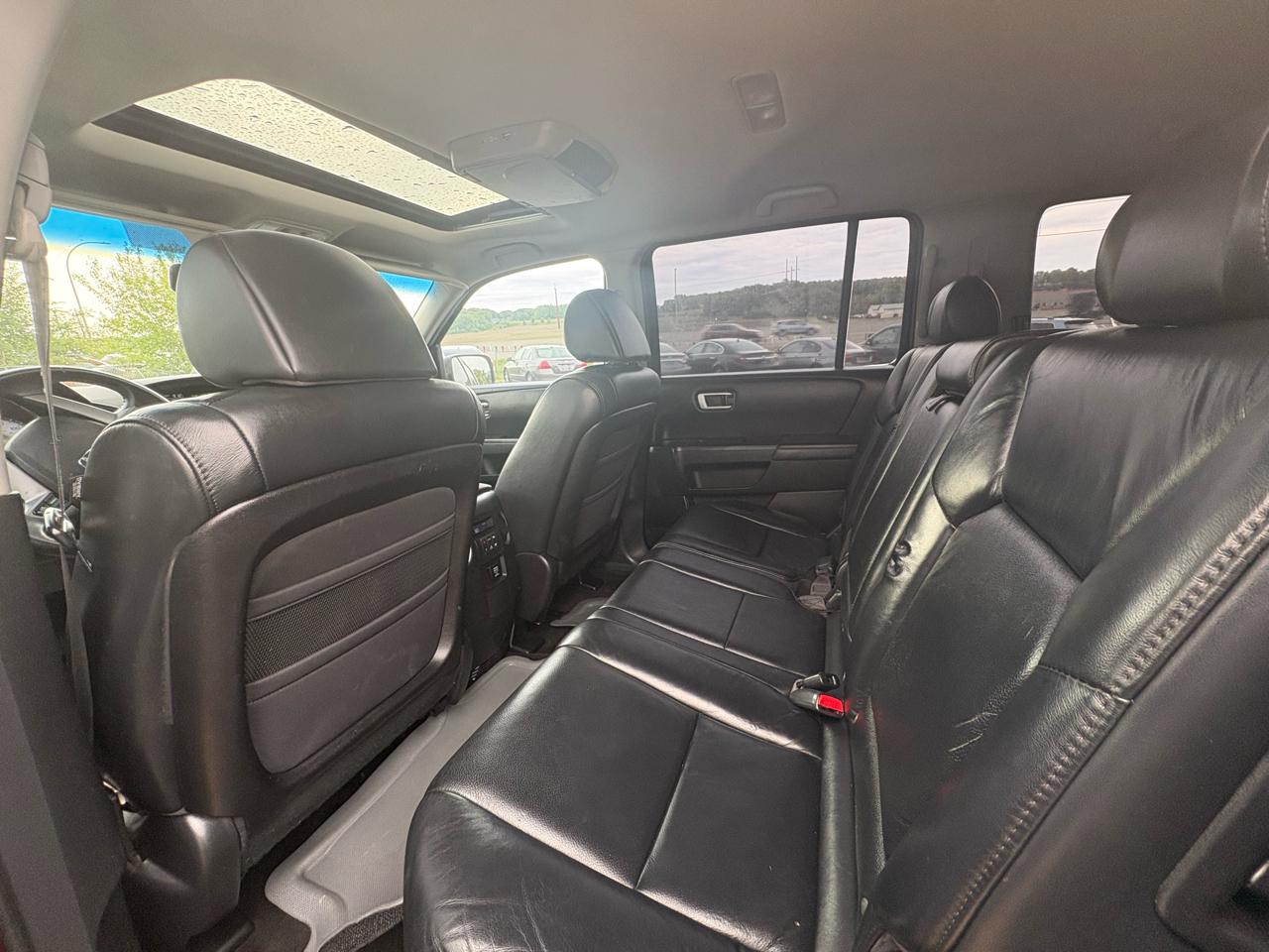 Honda Pilot 2WD 4dr EX-L 2011