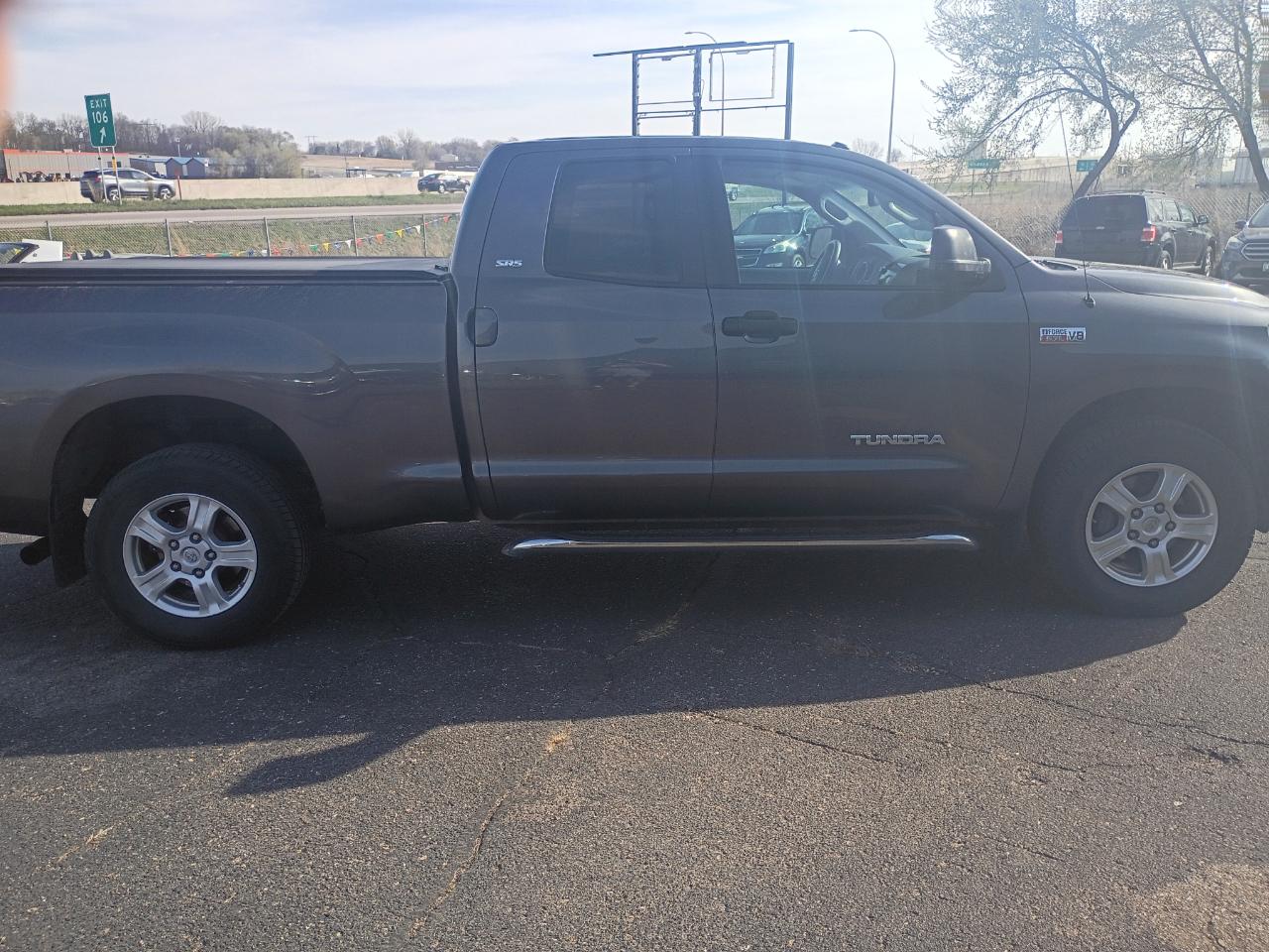 Toyota Tundra Tundra-Grade 5.7L FFV Double Cab 4WD 2012