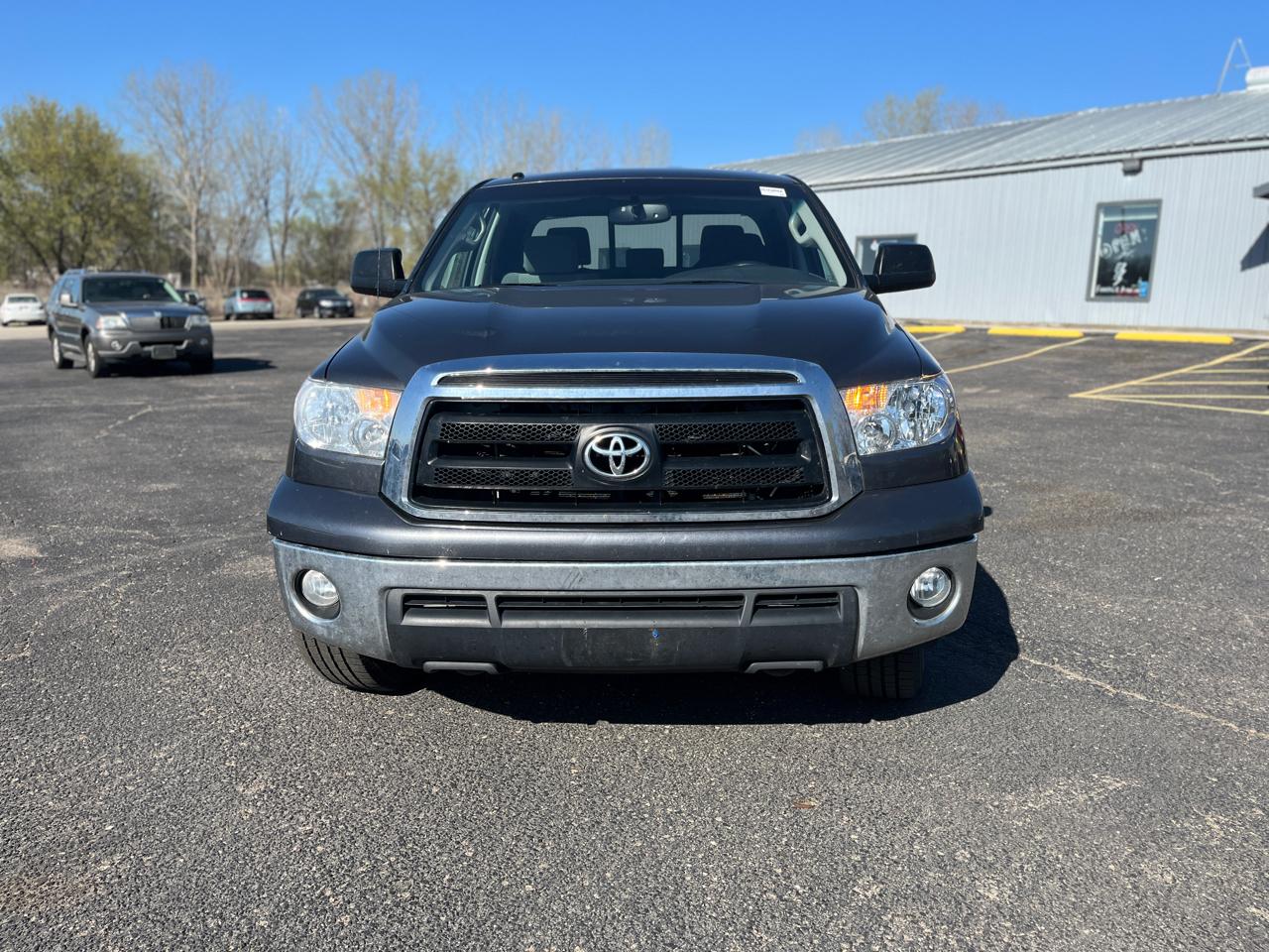Toyota Tundra  2012