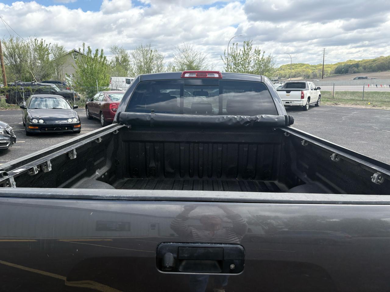 Toyota Tundra Double Cab 5.7L FFV V8 6-Spd AT (Natl) 2012