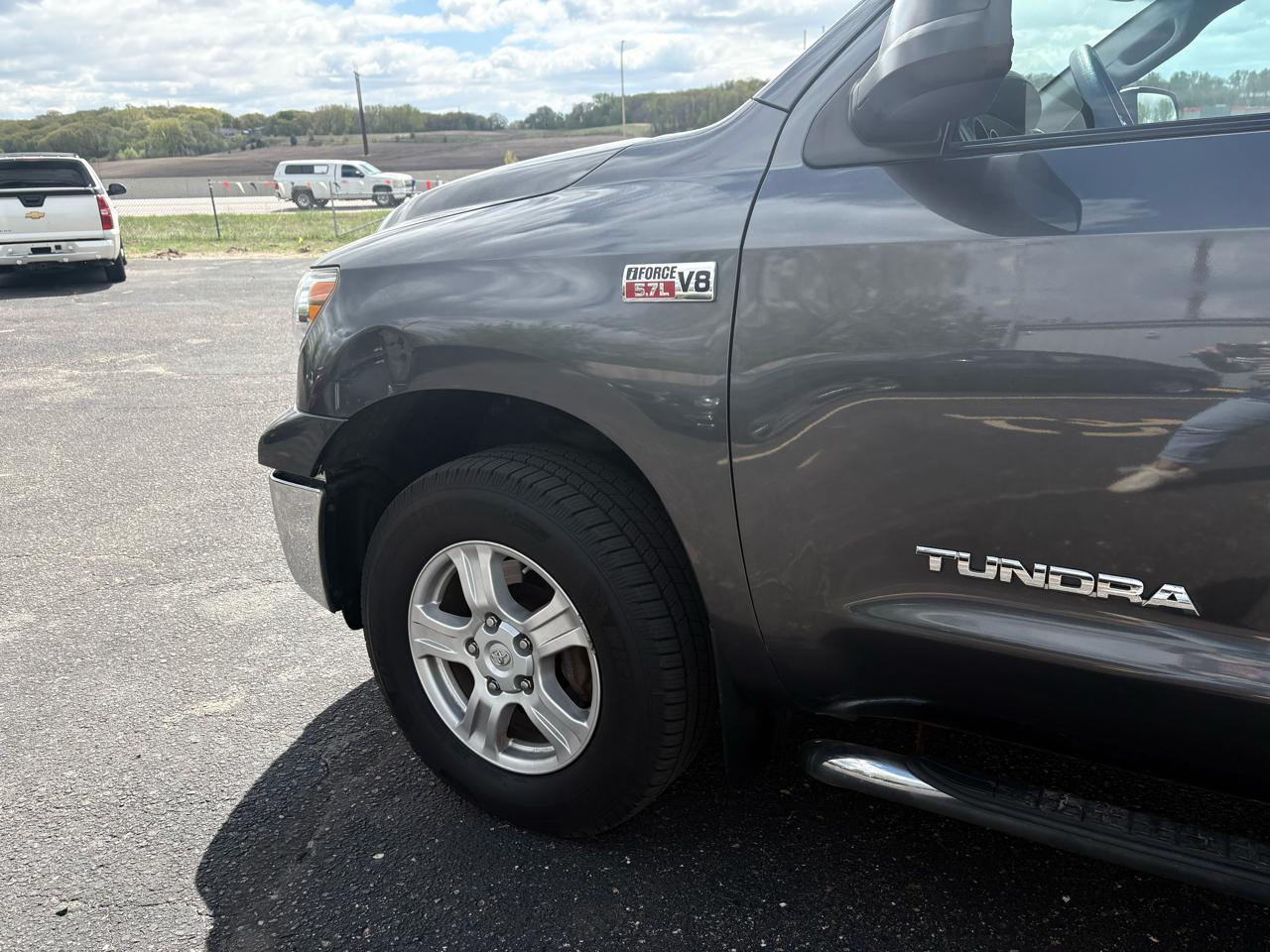 Toyota Tundra Double Cab 5.7L FFV V8 6-Spd AT (Natl) 2012