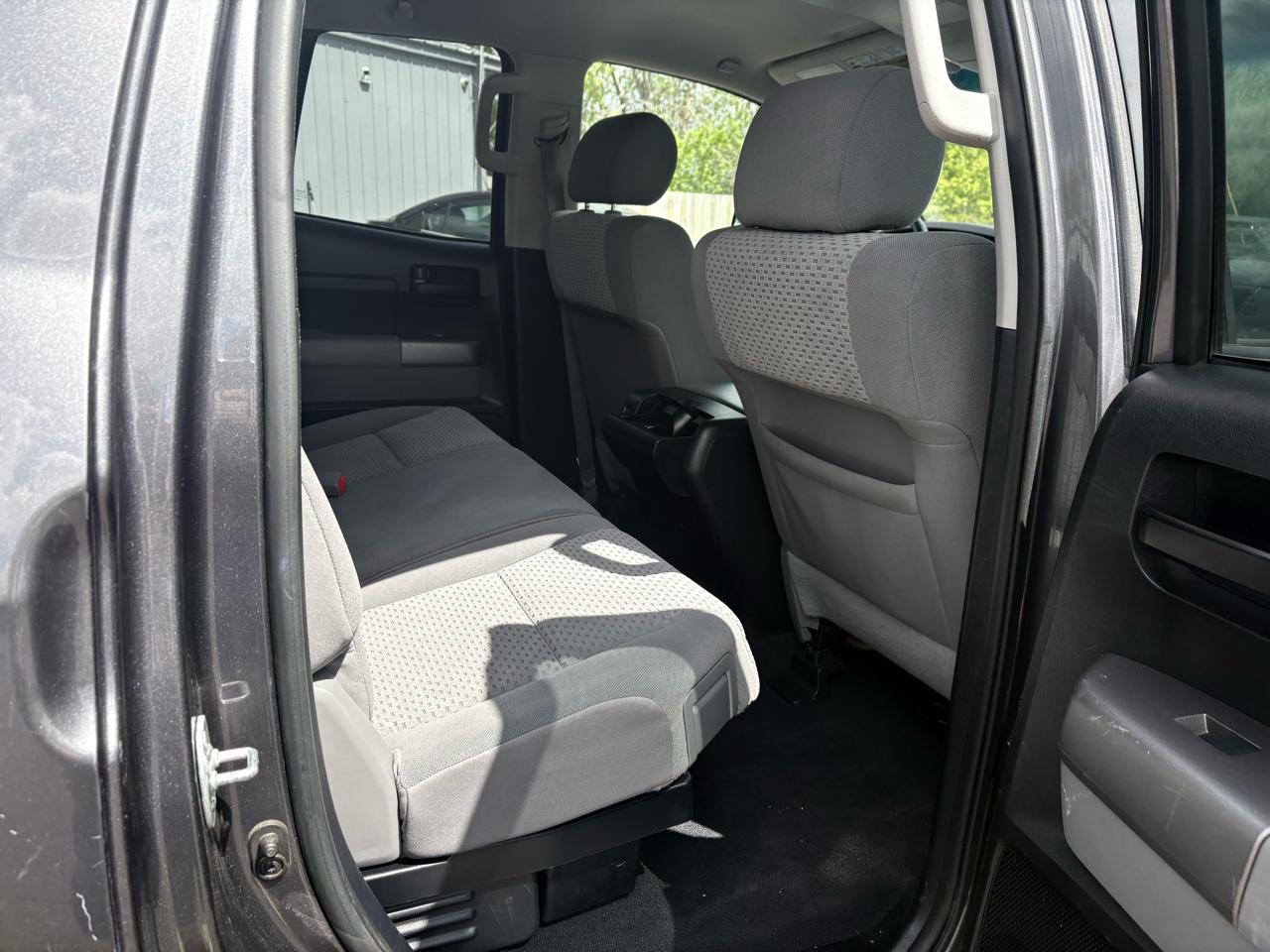 Toyota Tundra Double Cab 5.7L FFV V8 6-Spd AT (Natl) 2012