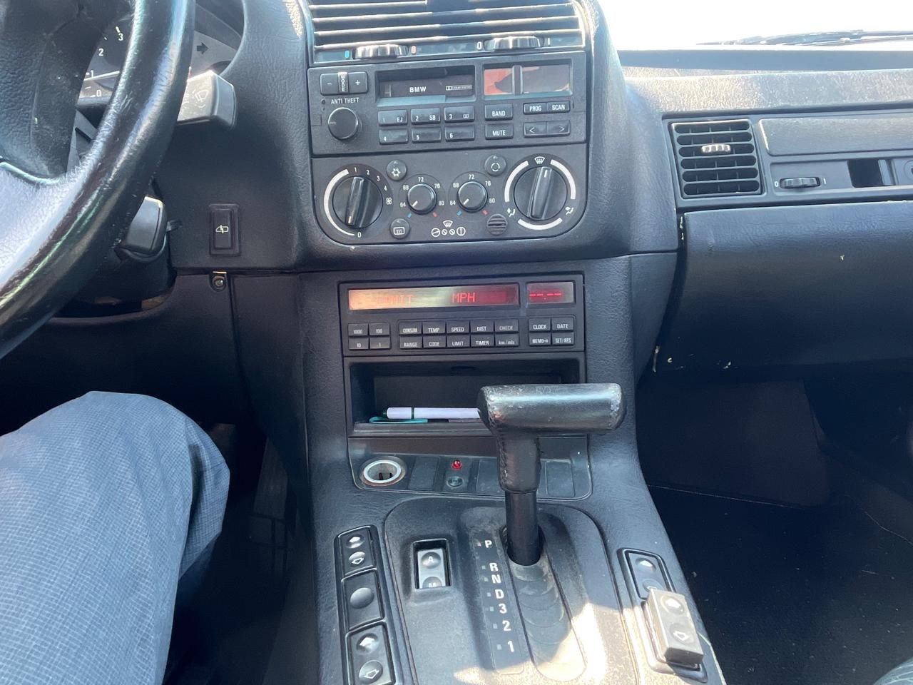 BMW 3-Series  1993