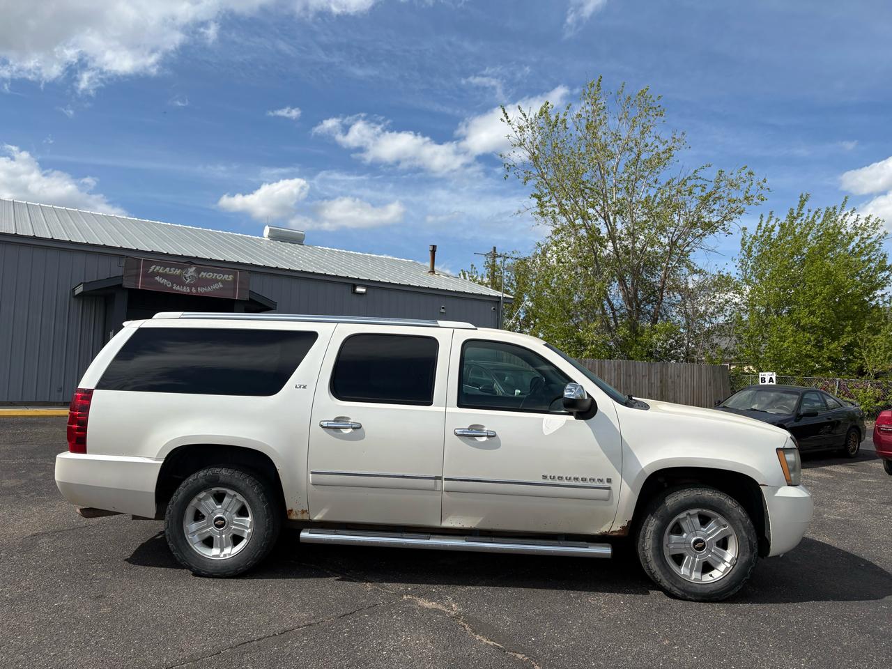 Chevrolet Suburban 4WD 4dr 1500 LTZ 2009