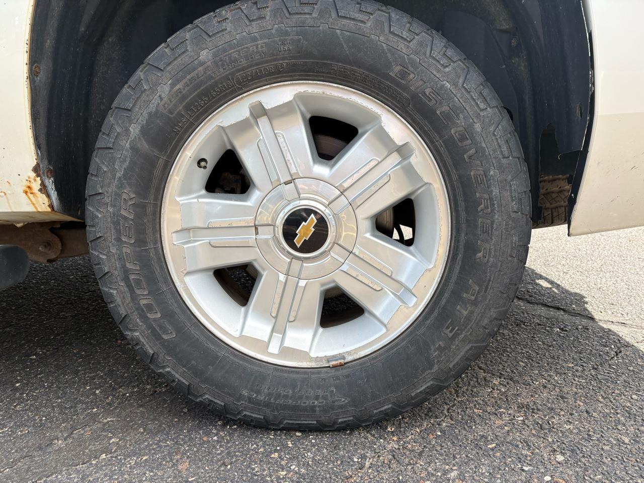 Chevrolet Suburban 4WD 4dr 1500 LTZ 2009