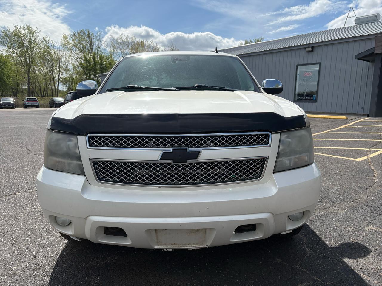 Chevrolet Suburban 4WD 4dr 1500 LTZ 2009