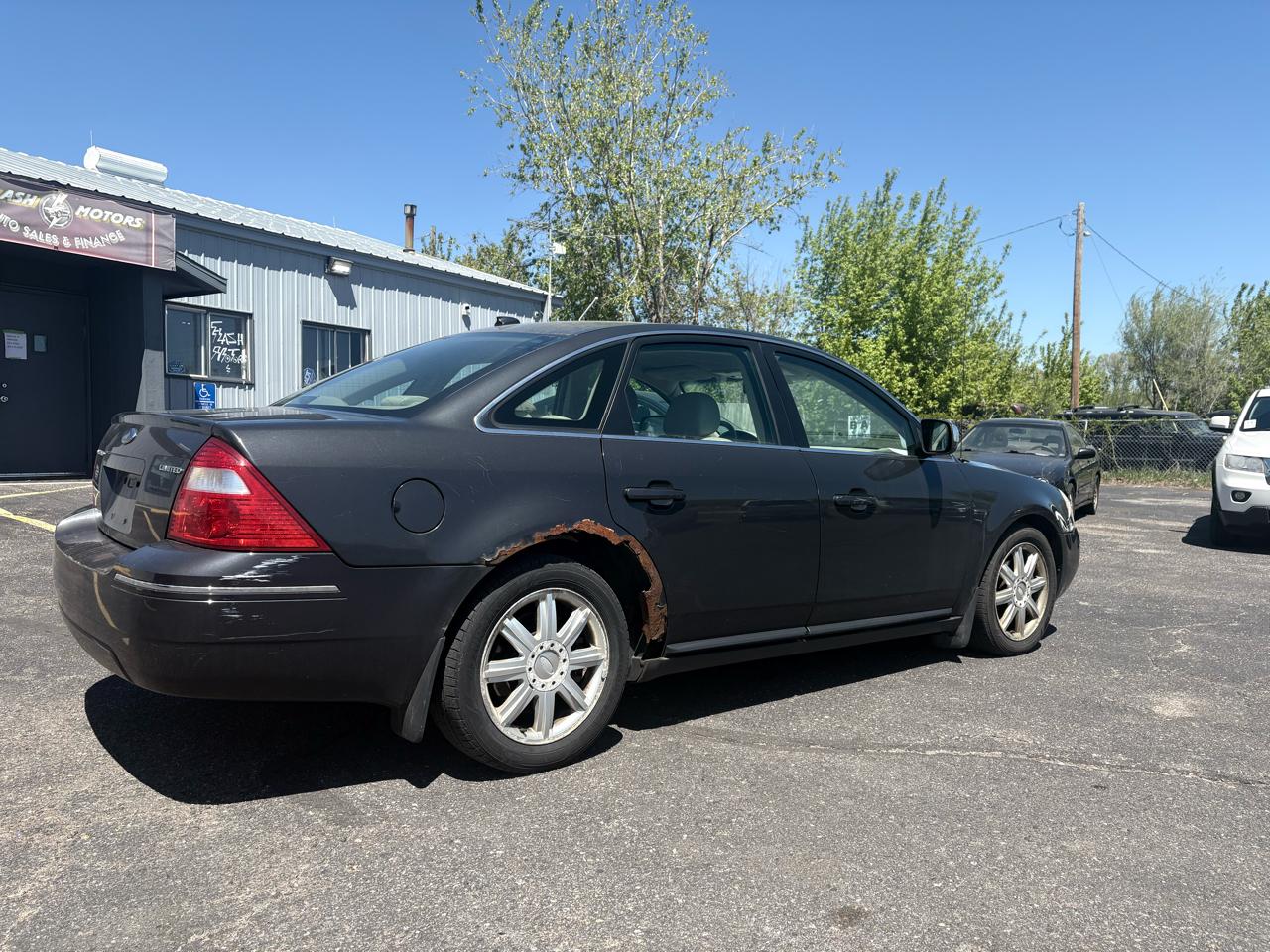 Ford Five Hundred 4dr Sdn Limited FWD 2007