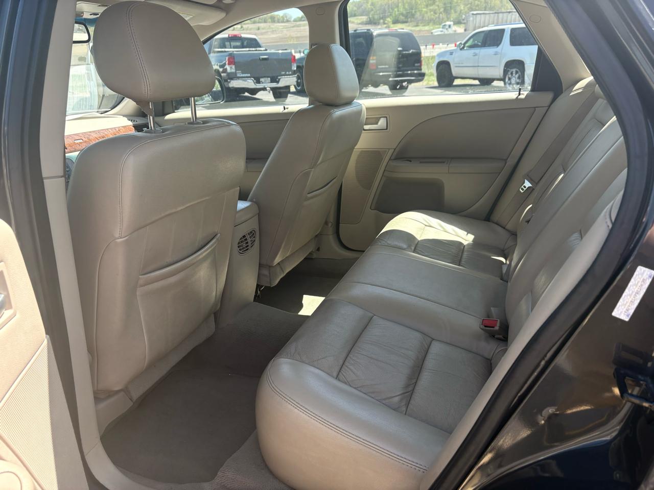 Ford Five Hundred 4dr Sdn Limited FWD 2007