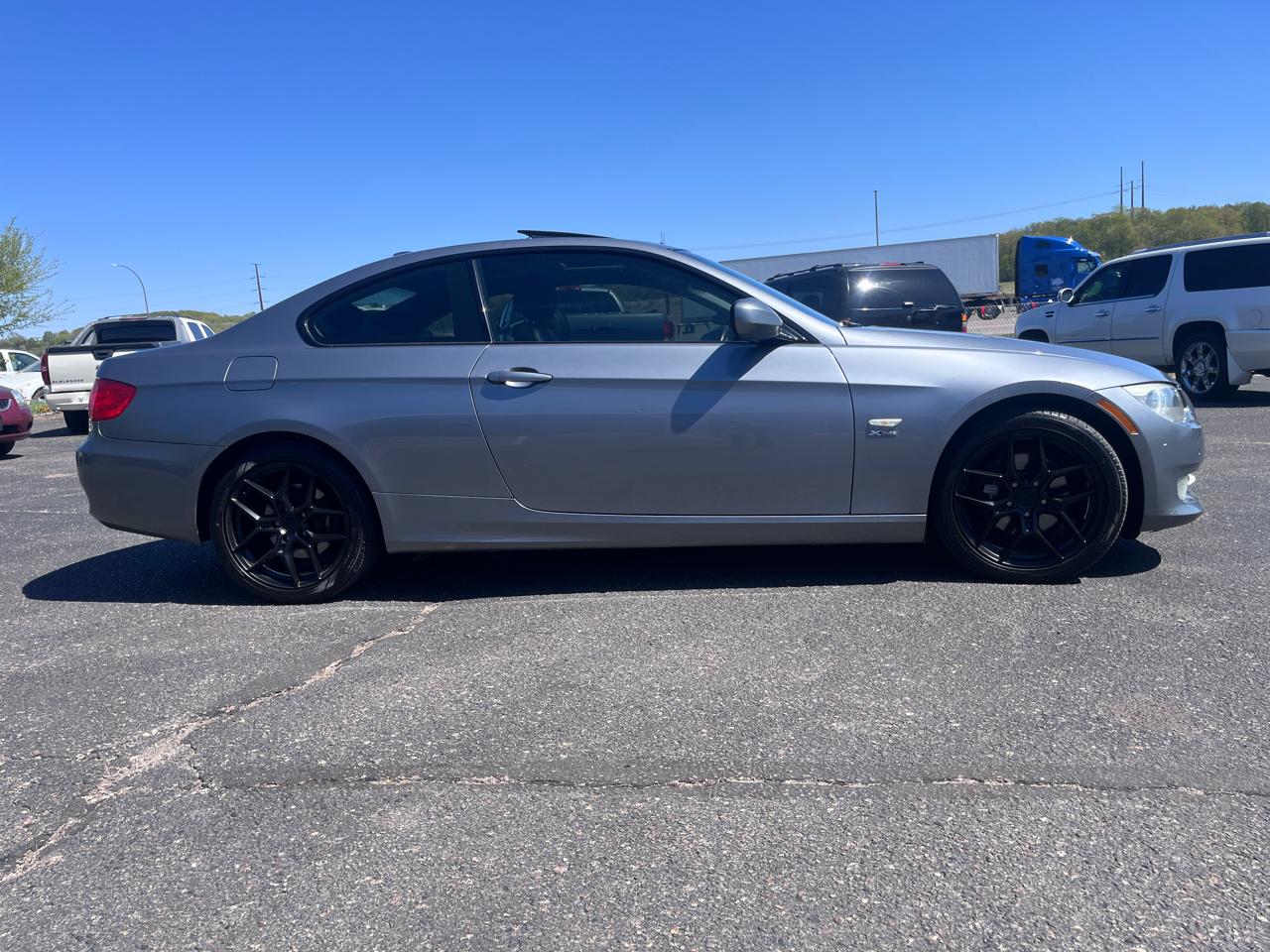 BMW 3 Series 2dr Cpe 328i xDrive AWD SULEV 2011