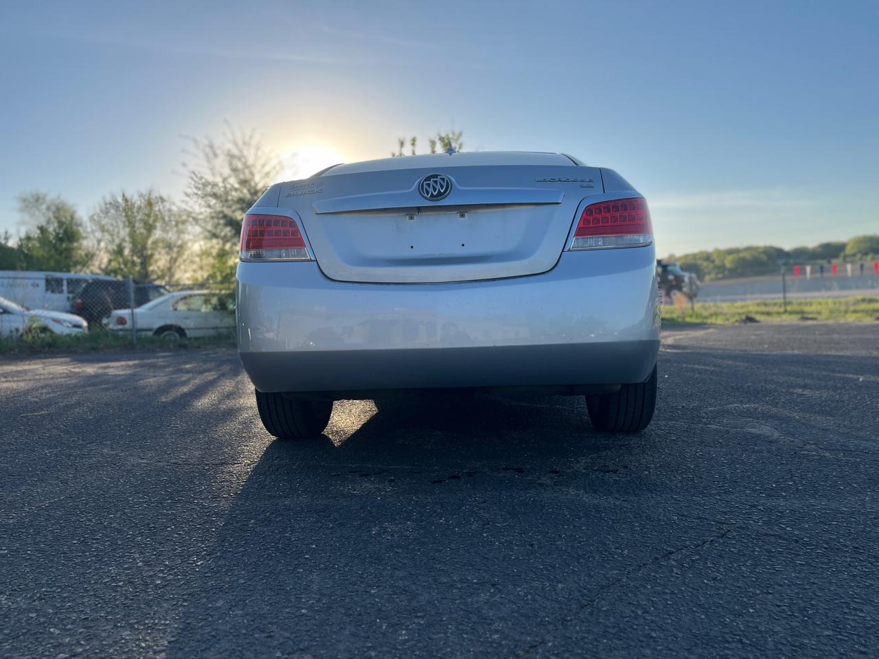 Buick LaCrosse 4dr Sdn CXL FWD 2011