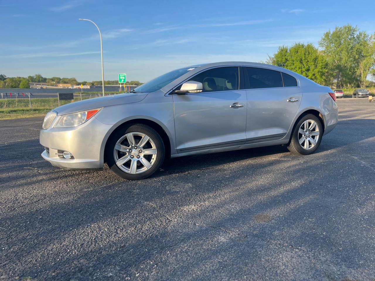 Buick LaCrosse 4dr Sdn CXL FWD 2011