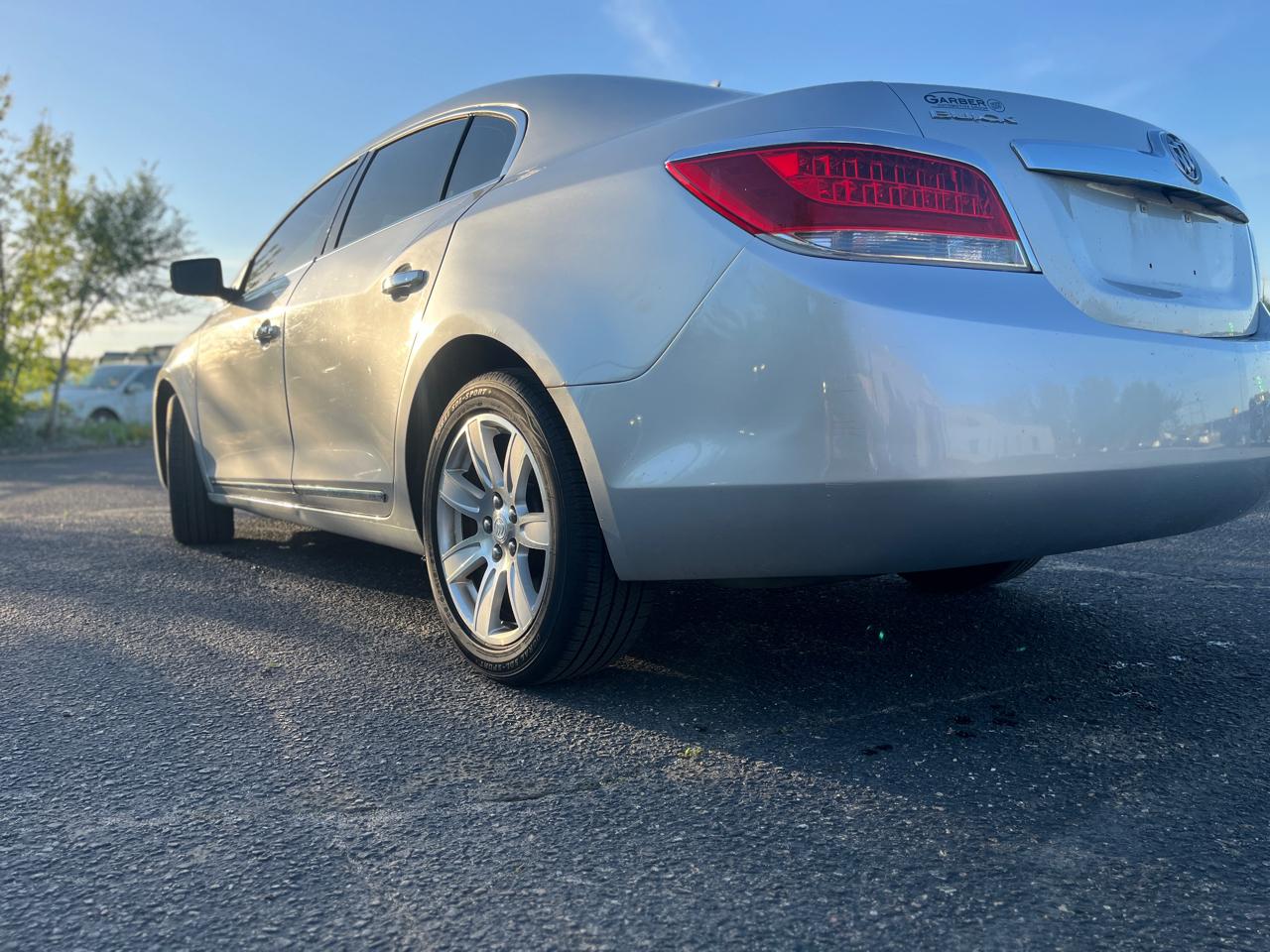 Buick LaCrosse 4dr Sdn CXL FWD 2011
