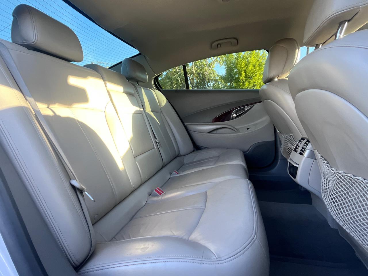 Buick LaCrosse 4dr Sdn CXL FWD 2011