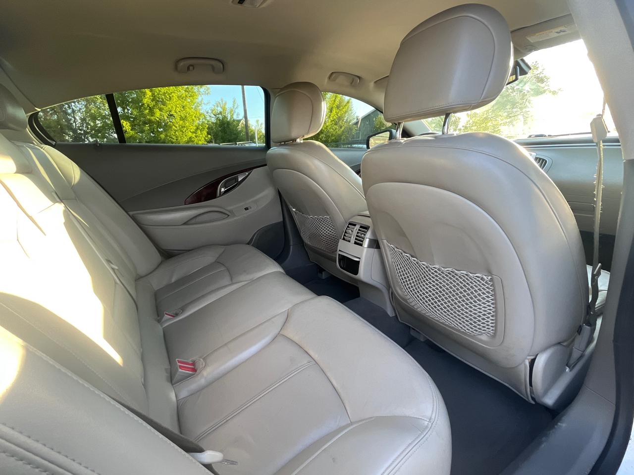 Buick LaCrosse 4dr Sdn CXL FWD 2011