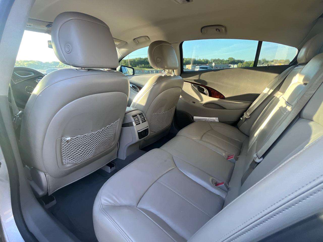 Buick LaCrosse 4dr Sdn CXL FWD 2011