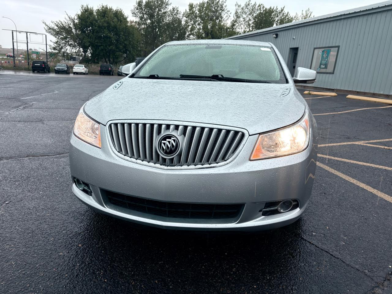 Buick LaCrosse 4dr Sdn CXL FWD 2011