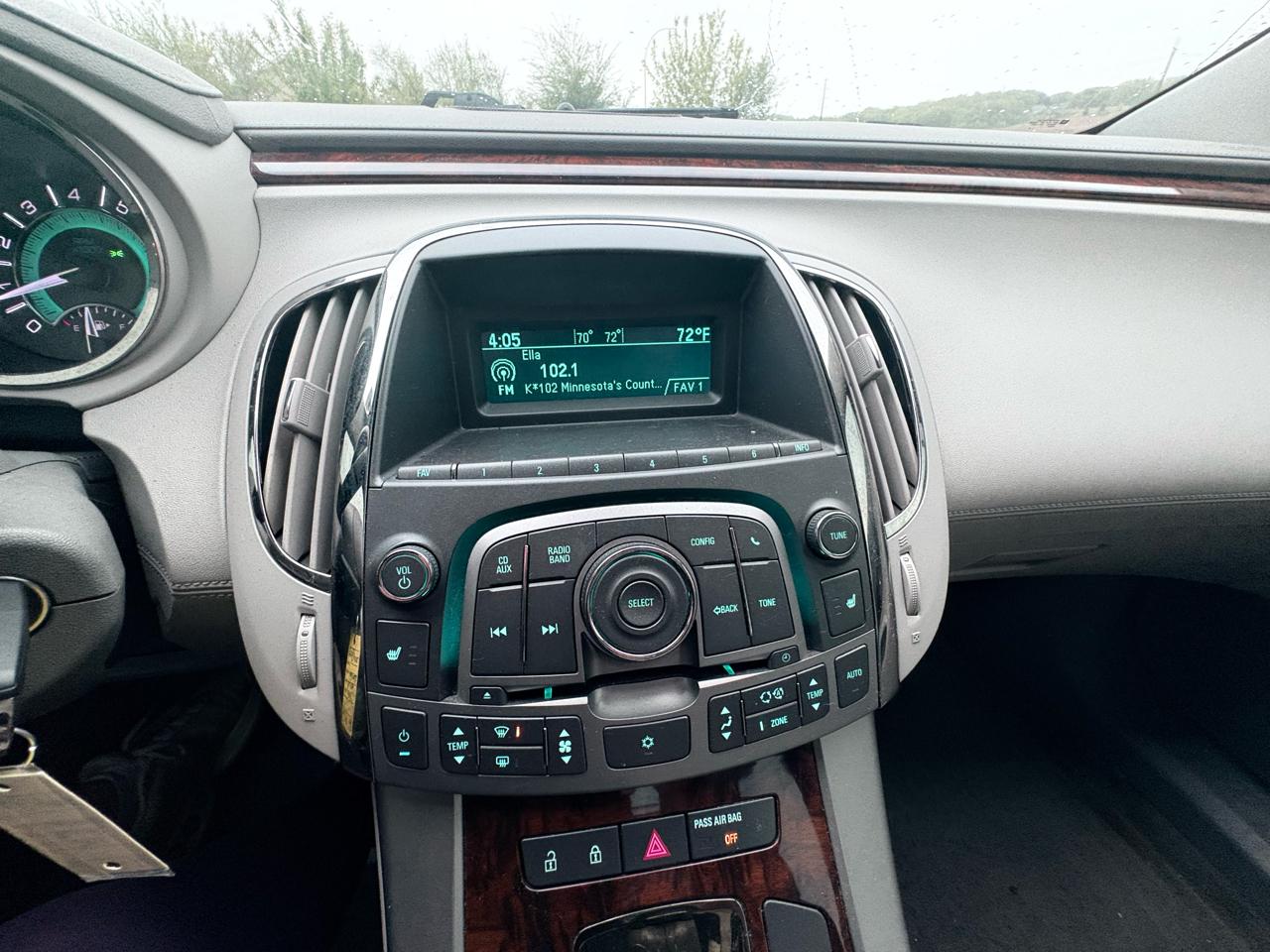 Buick LaCrosse 4dr Sdn CXL FWD 2011