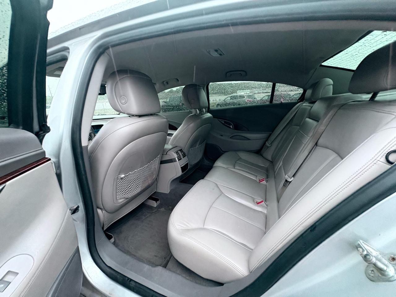 Buick LaCrosse 4dr Sdn CXL FWD 2011