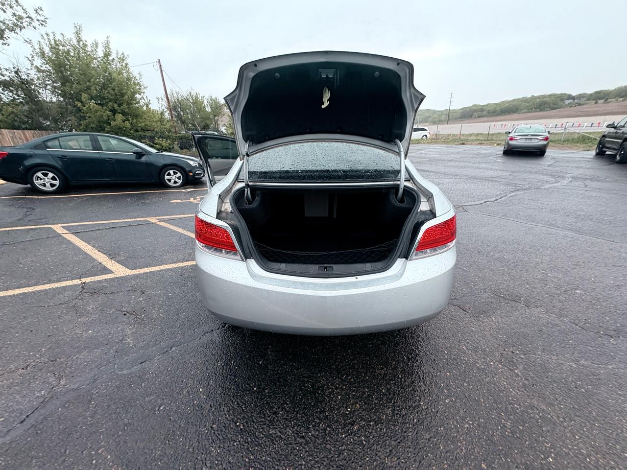 Buick LaCrosse 4dr Sdn CXL FWD 2011
