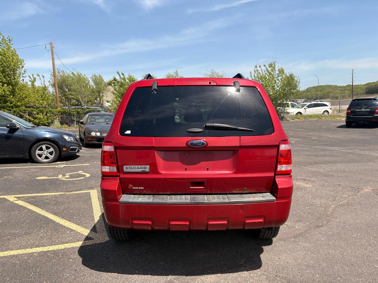 Ford Escape 4WD 4dr XLT 2011