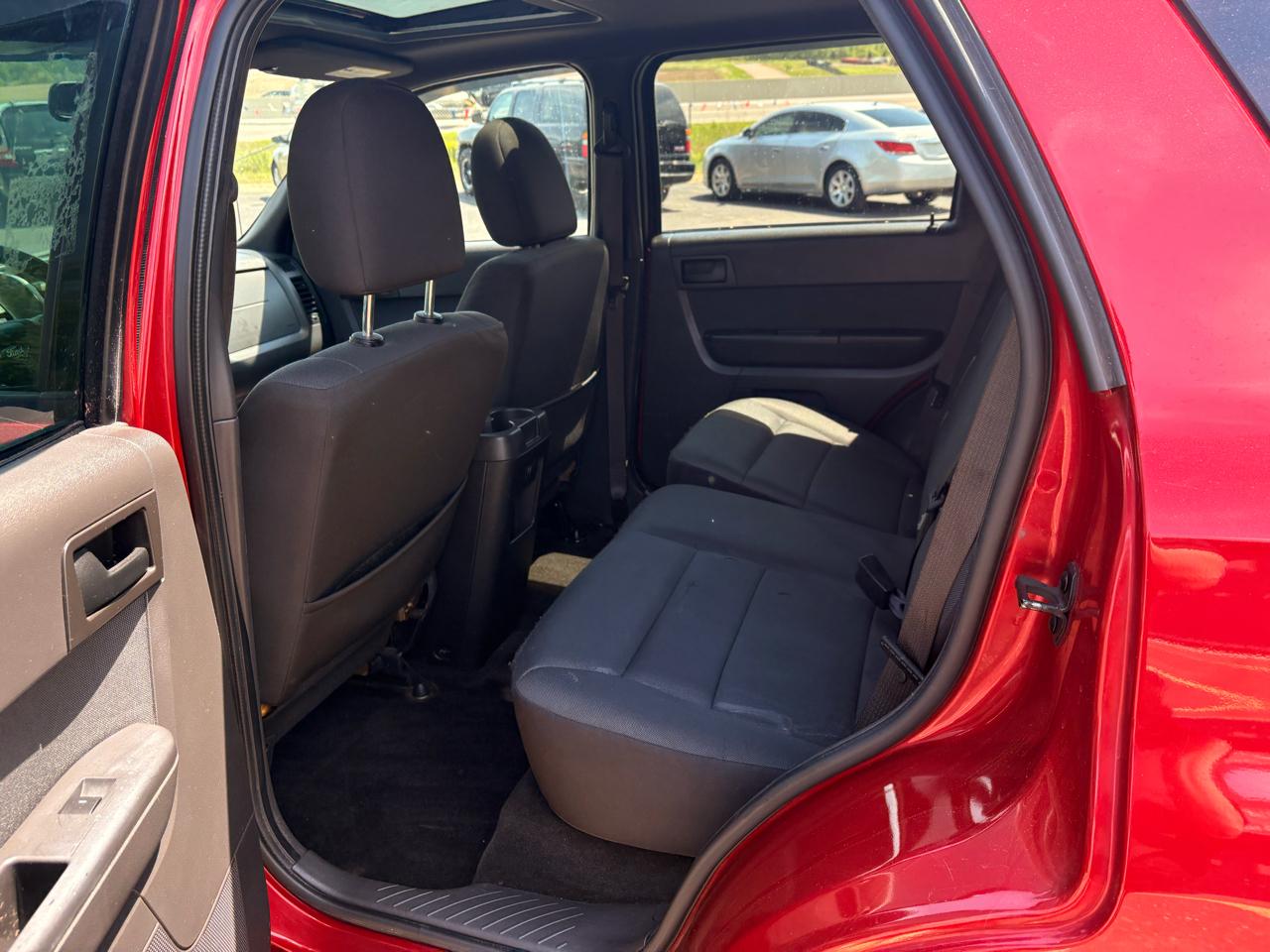 Ford Escape 4WD 4dr XLT 2011