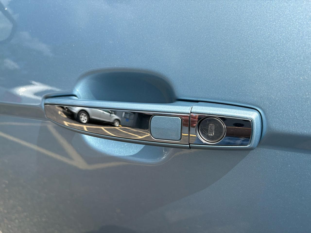 Cadillac SRX AWD 4dr Luxury Collection 2011