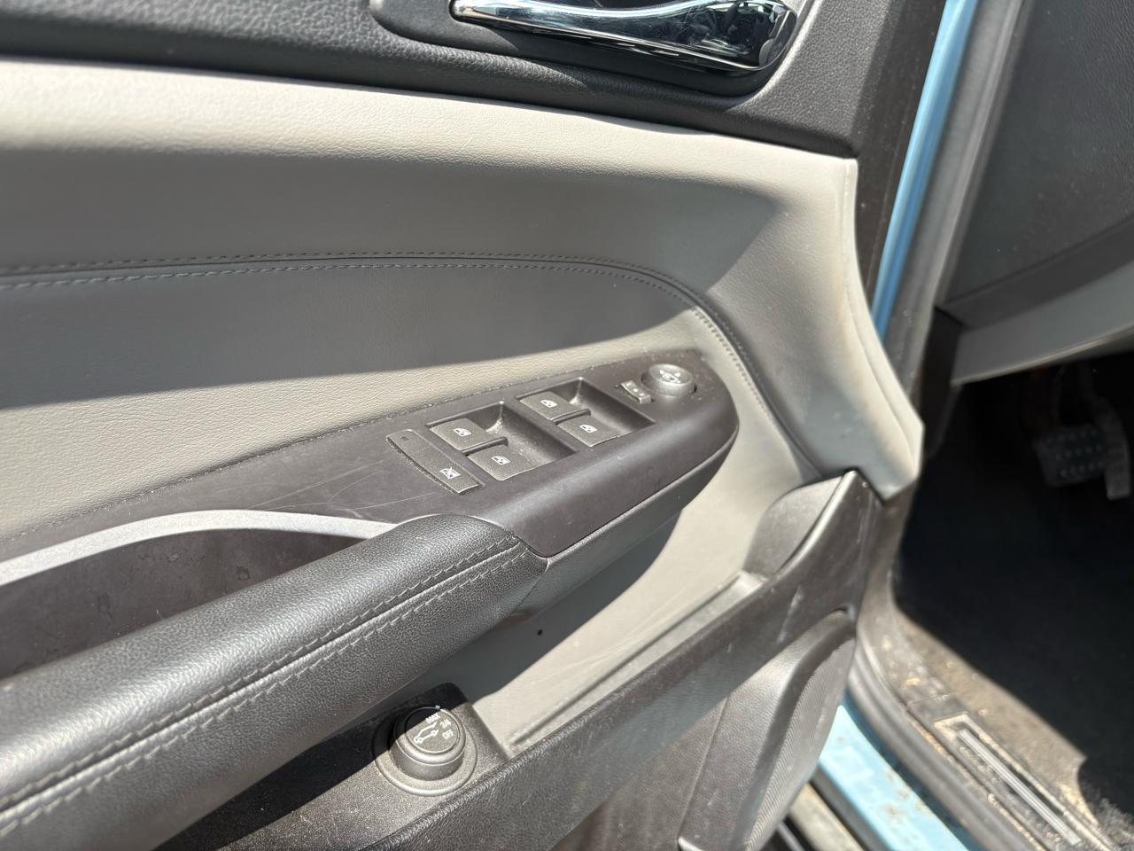 Cadillac SRX AWD 4dr Luxury Collection 2011