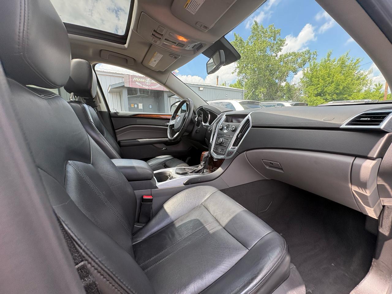 Cadillac SRX AWD 4dr Luxury Collection 2011