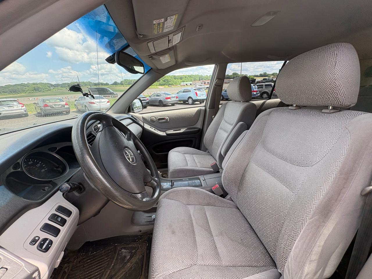 Toyota Highlander 4dr V6 4WD (Natl) 2003
