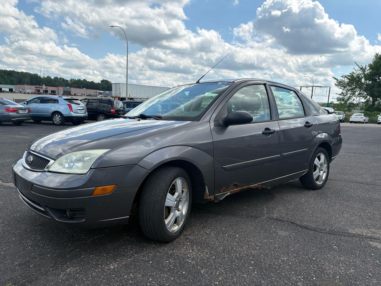 Ford Focus 4dr Sdn ZX4 SES 2005