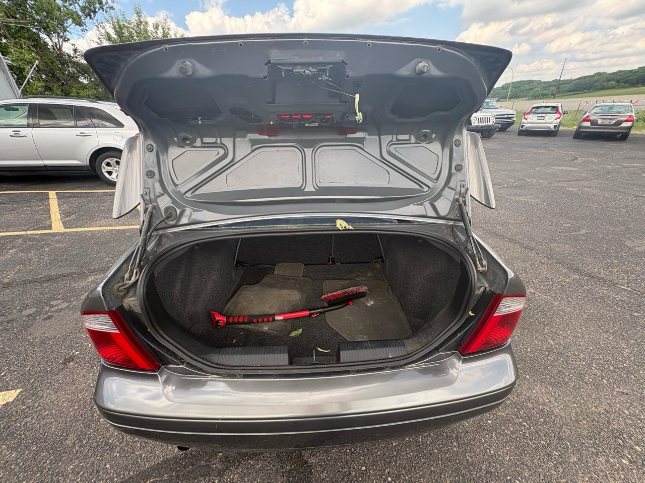 Ford Focus 4dr Sdn ZX4 SES 2005