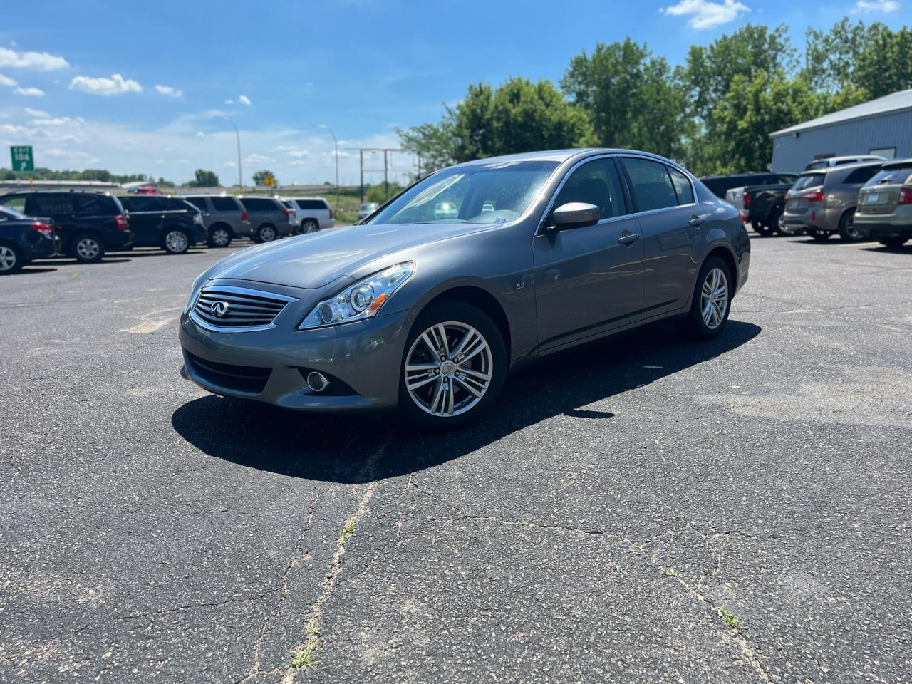 Infiniti Q40 4dr Sdn AWD 2015