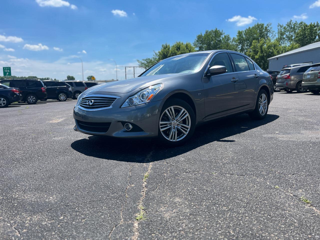 Infiniti Q40 4dr Sdn AWD 2015