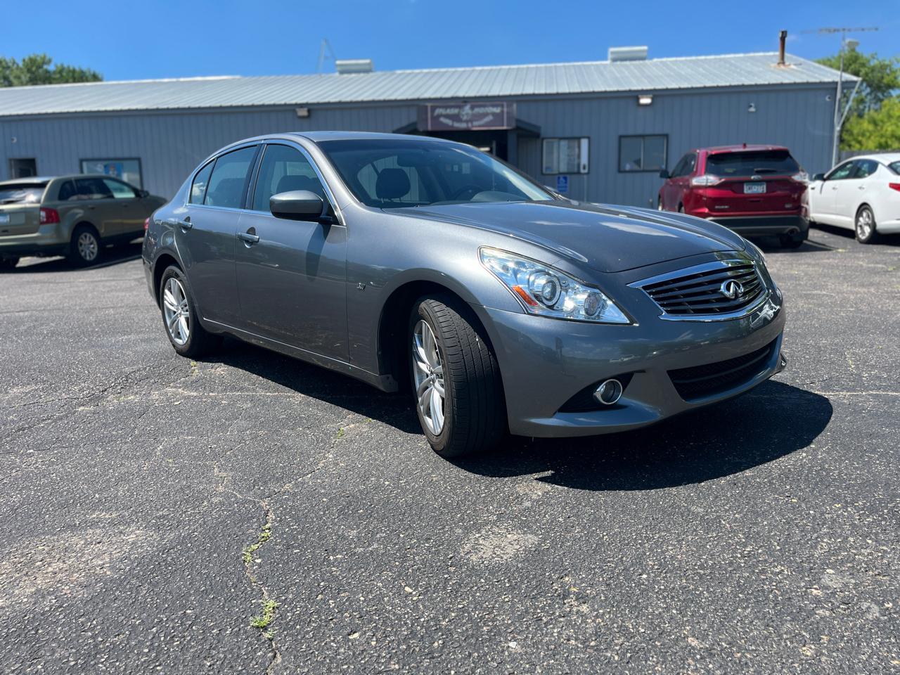 Infiniti Q40 4dr Sdn AWD 2015
