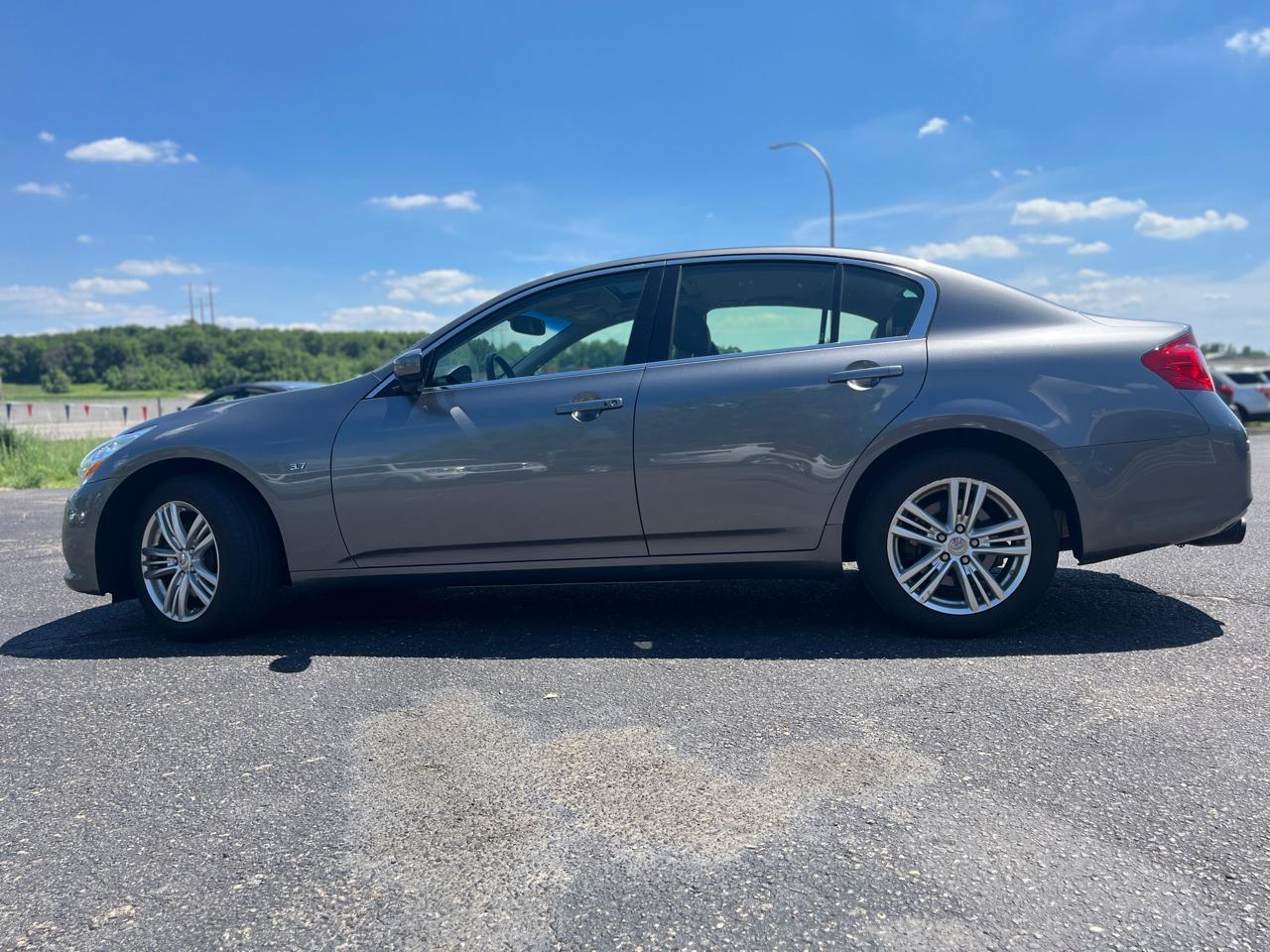 Infiniti Q40 4dr Sdn AWD 2015
