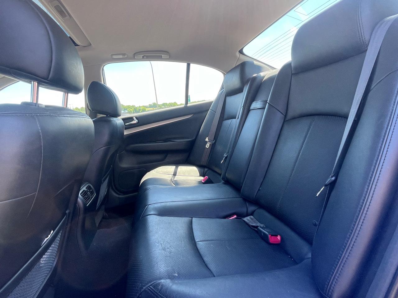 Infiniti Q40 4dr Sdn AWD 2015