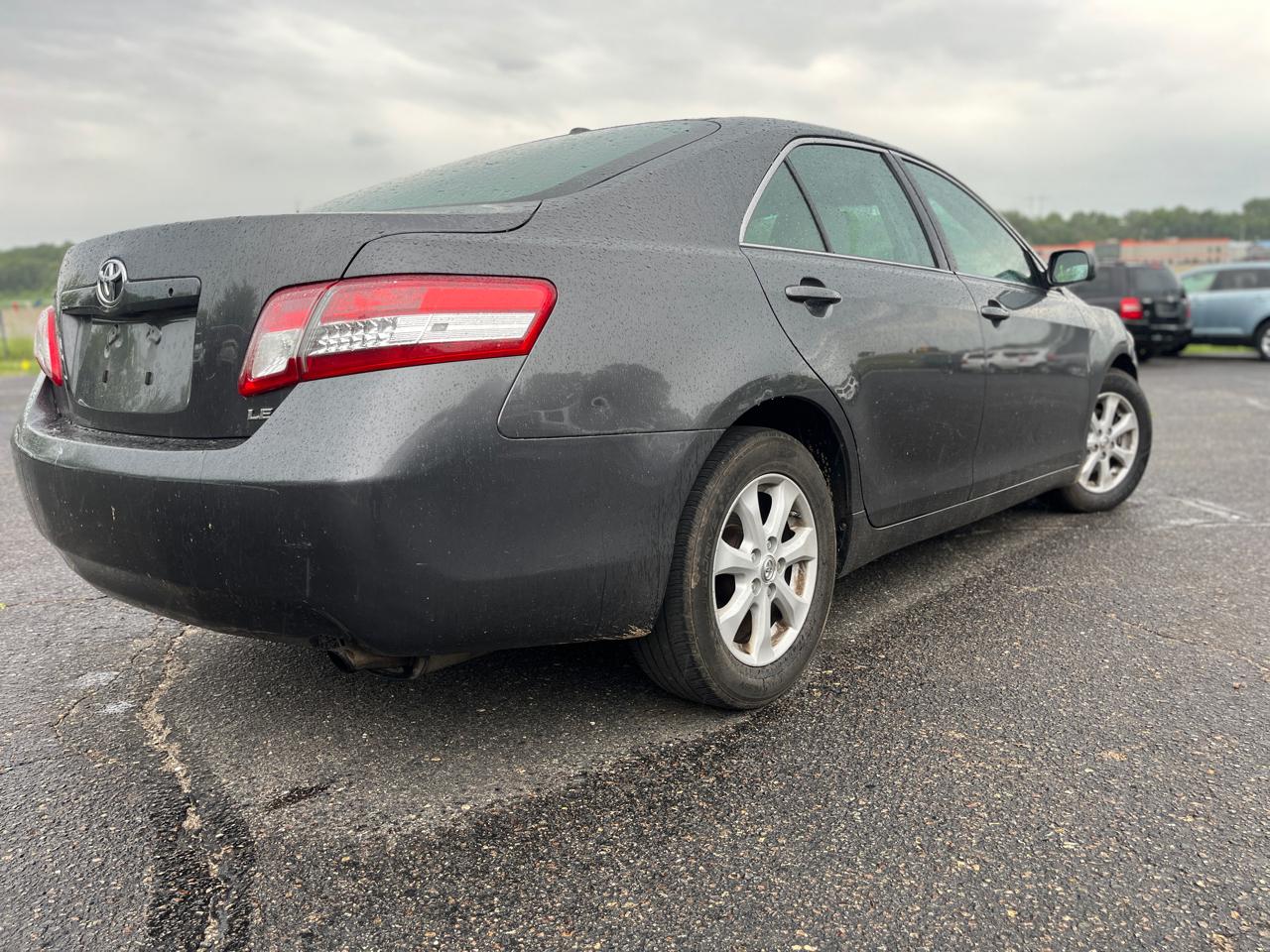 Toyota Camry 4dr Sdn I4 Man LE (Natl) 2011