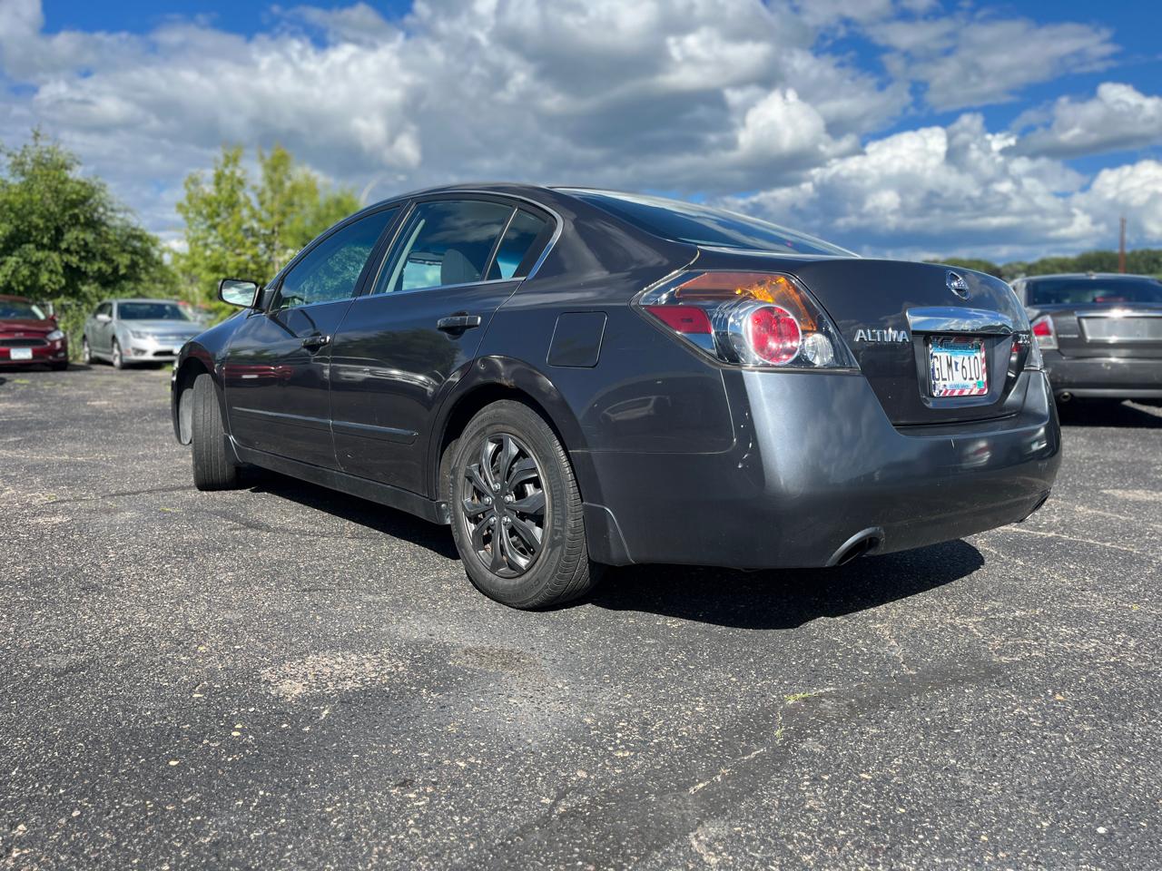 Nissan Altima 4dr Sdn I4 CVT 2.5 S 2010