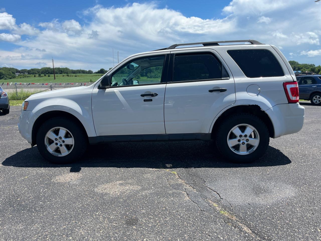 Ford Escape 4WD 4dr XLT 2010