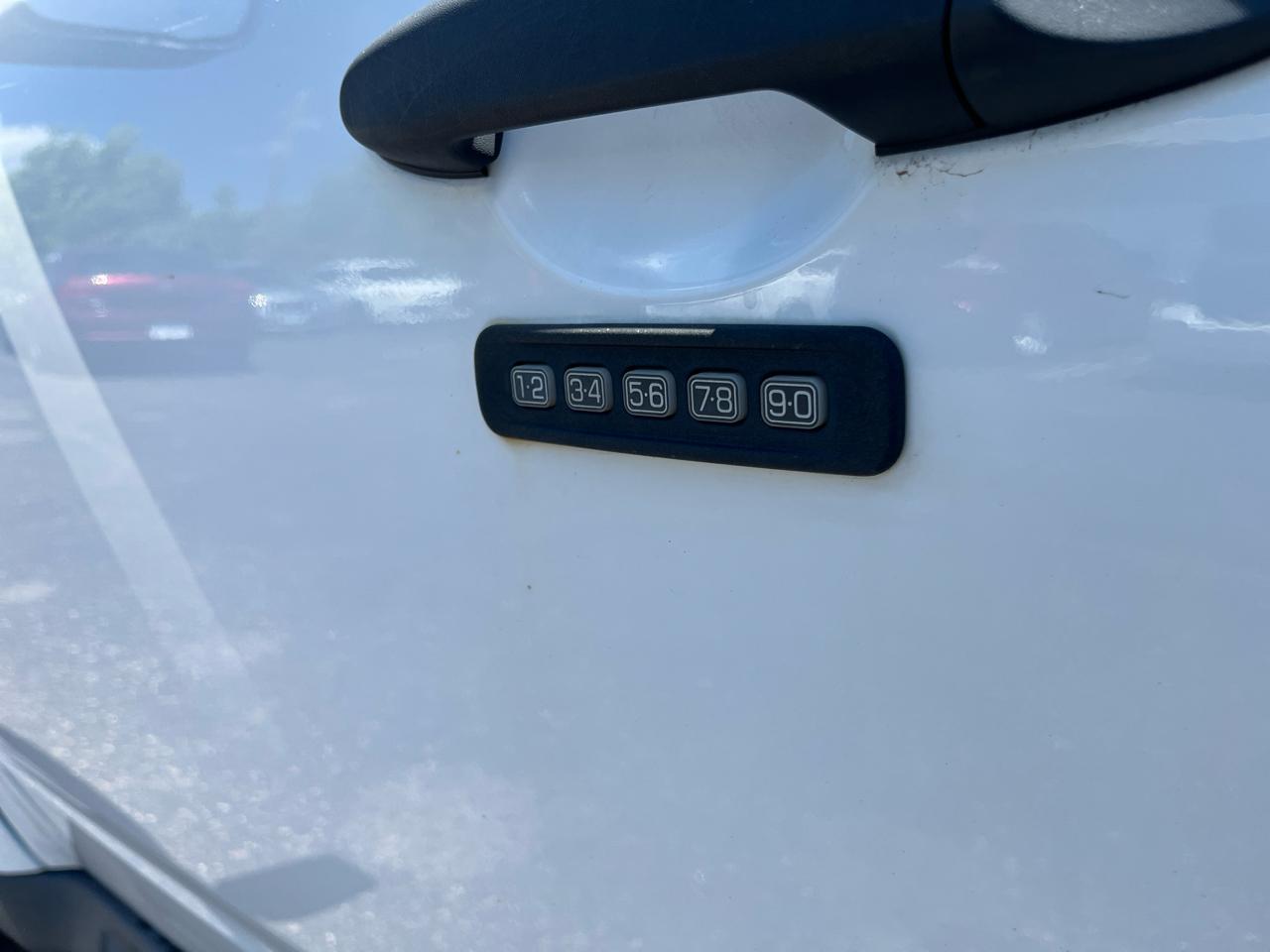 Ford Escape 4WD 4dr XLT 2010