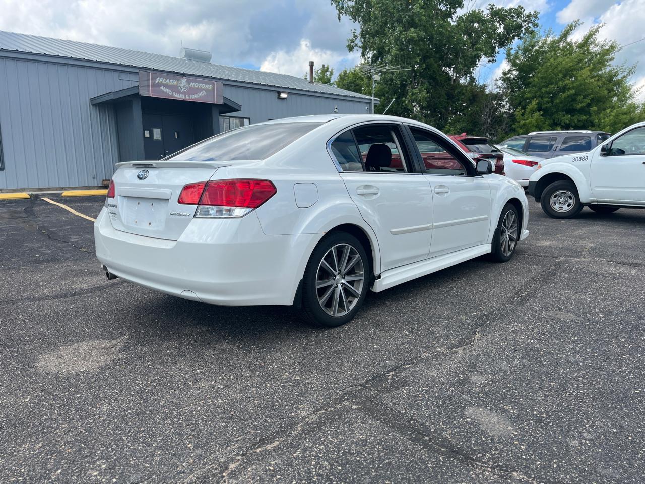 Subaru Legacy 4dr Sdn H4 Auto 2.5i Sport 2013