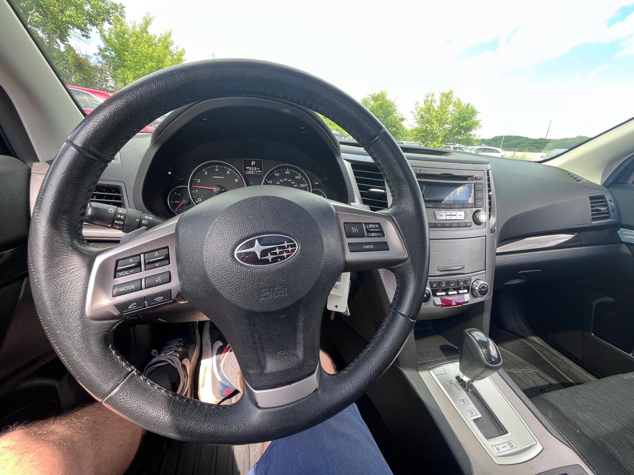 Subaru Legacy 4dr Sdn H4 Auto 2.5i Sport 2013
