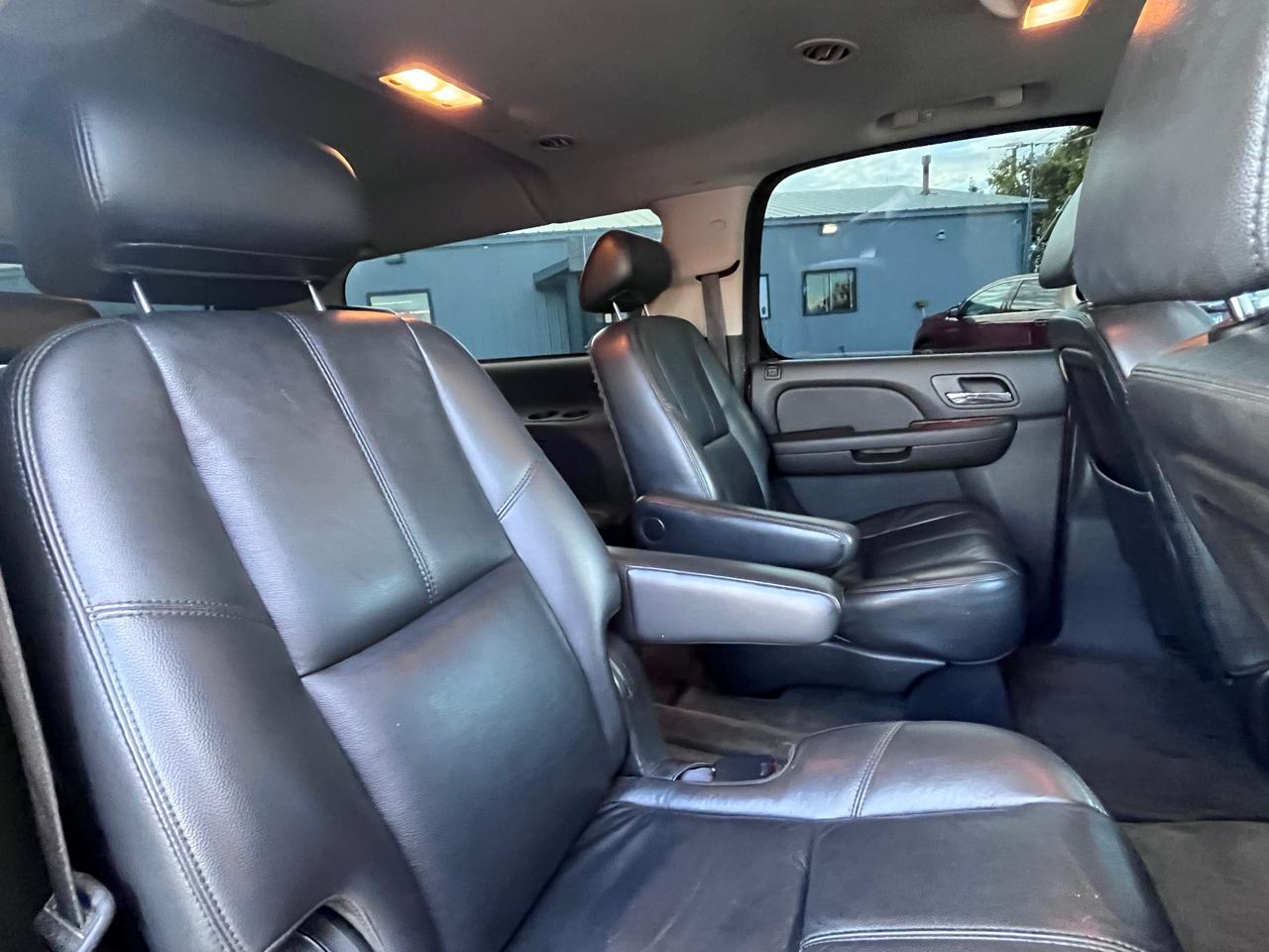 GMC Yukon XL 4WD 4dr 1500 SLT w/4SB 2008