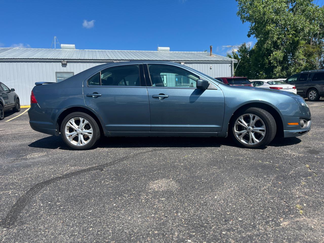 Ford Fusion 4dr Sdn SE FWD 2012