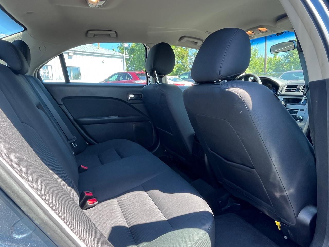 Ford Fusion 4dr Sdn SE FWD 2012