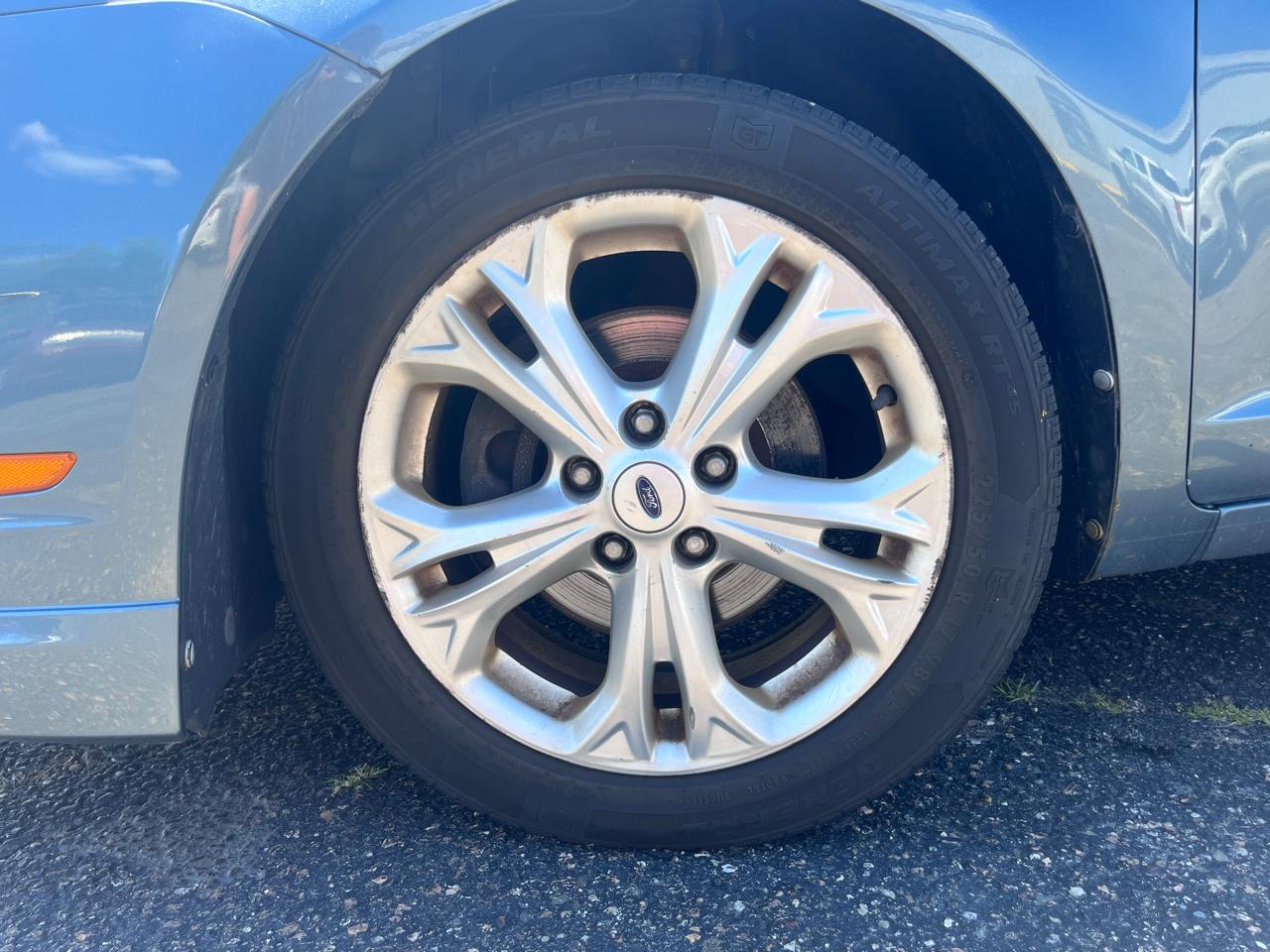 Ford Fusion 4dr Sdn SE FWD 2012