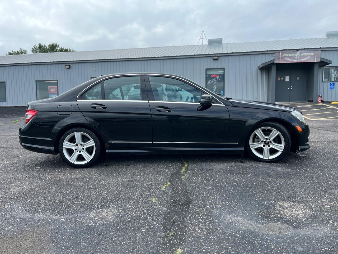 Mercedes-Benz C-Class 4dr Sdn C 300 Sport 4MATIC 2010