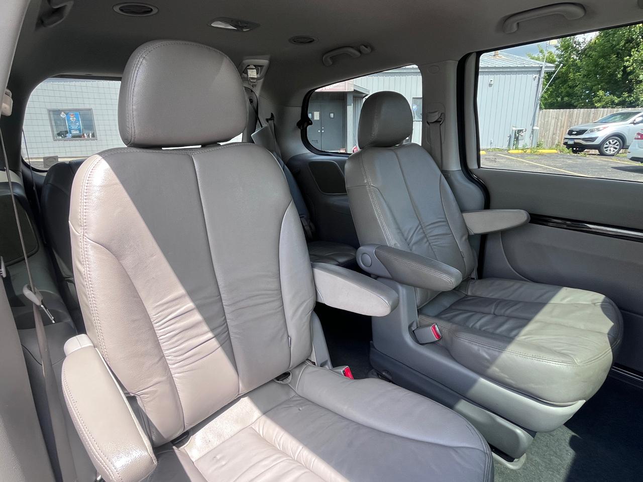 Kia Sedona 4dr Wgn EX 2012